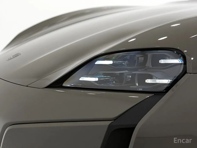 Porsche Taycan
