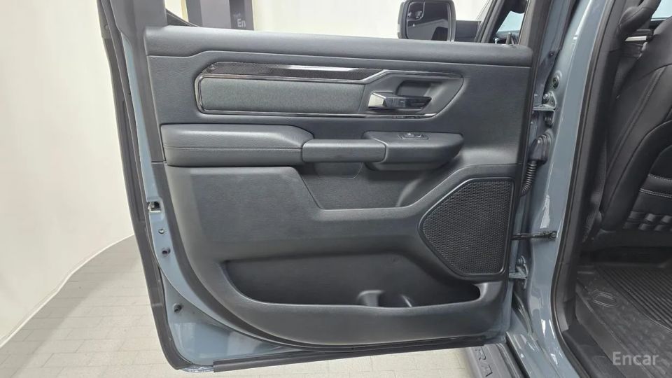 Dodge Ram Pick Up