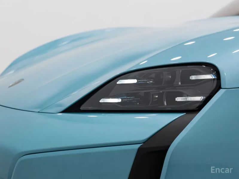 Porsche Taycan