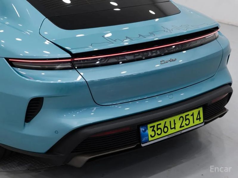 Porsche Taycan