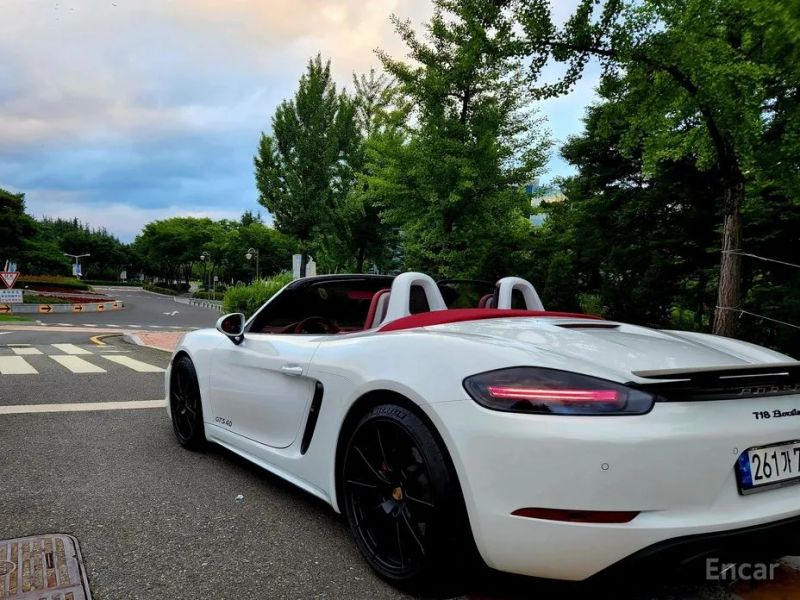Porsche 718
