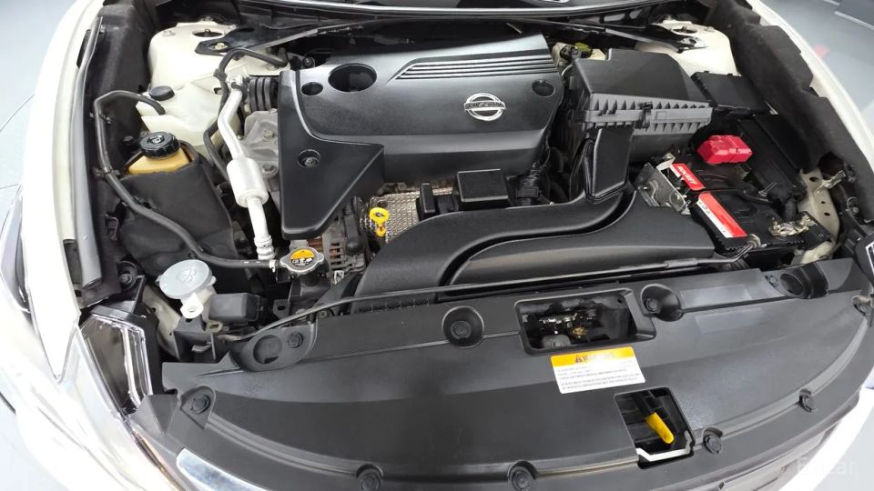 Nissan altima
