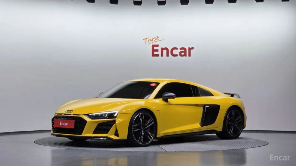 Audi R8