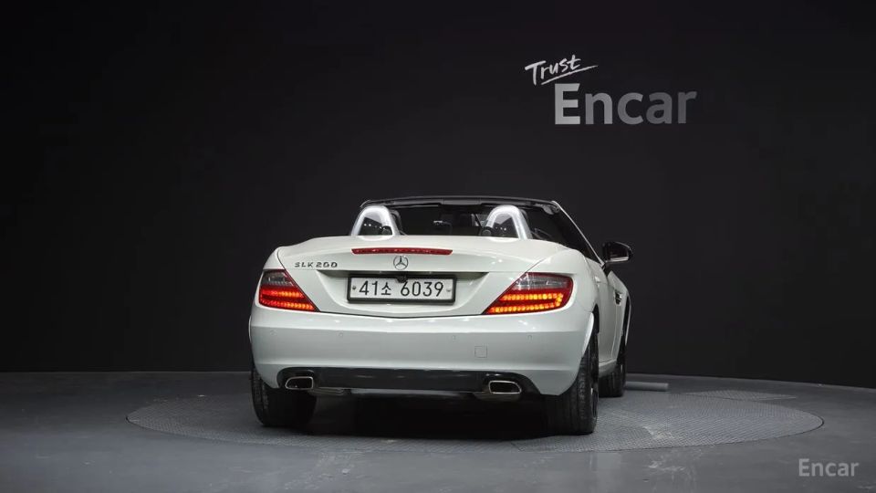 Mercedes-Benz SLK-Class