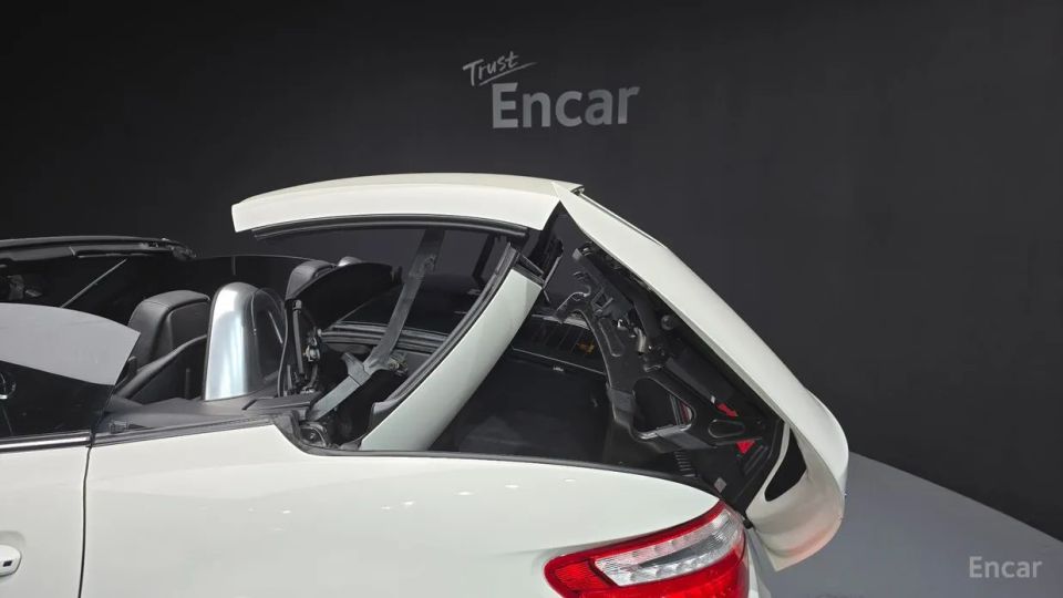 Mercedes-Benz SLK-Class