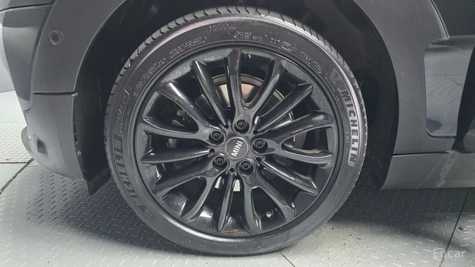 Mini clubman