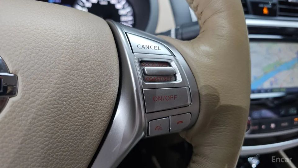 Nissan altima
