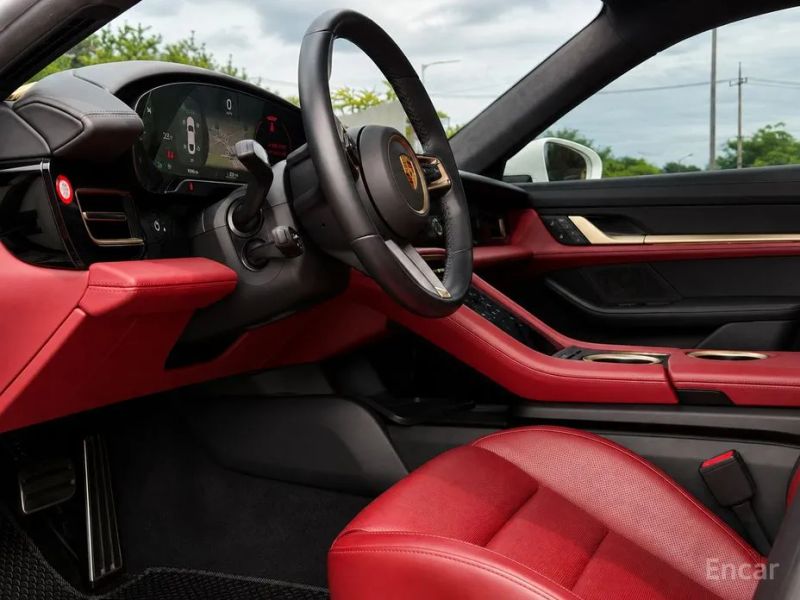 Porsche Taycan