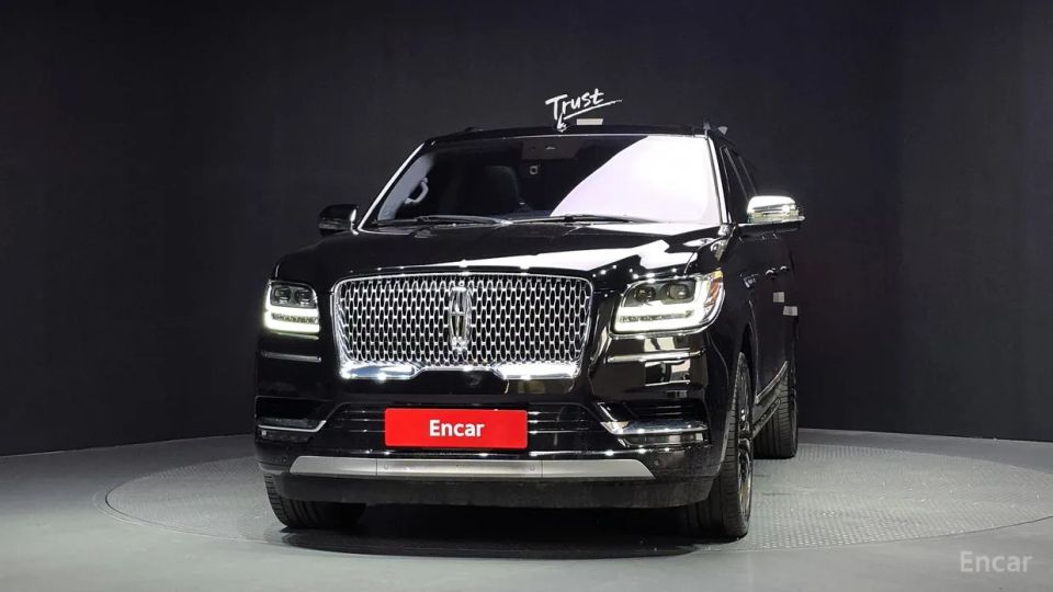 Lincoln Navigator