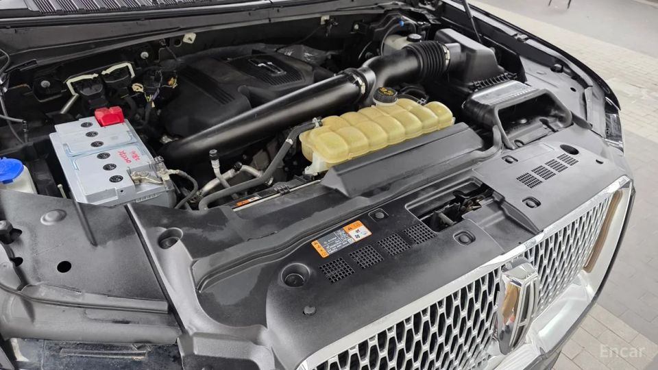 Lincoln Navigator