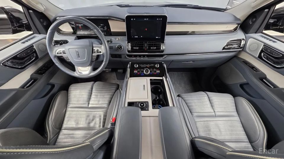 Lincoln Navigator