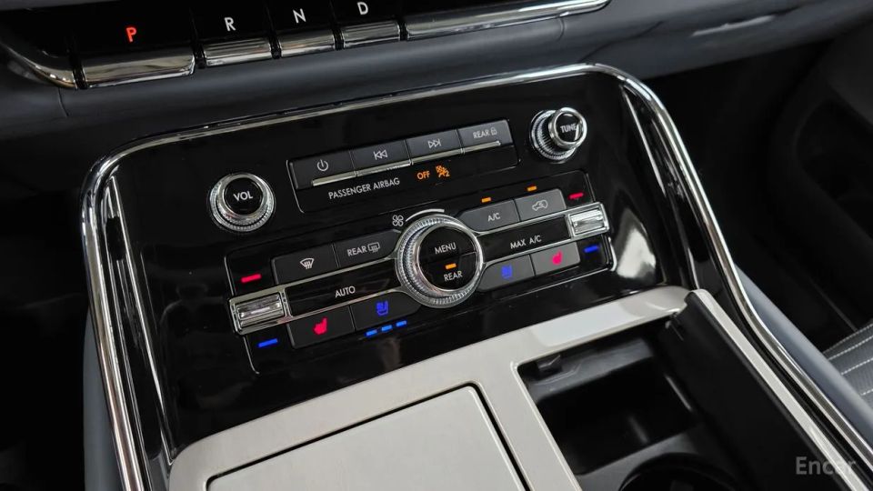 Lincoln Navigator