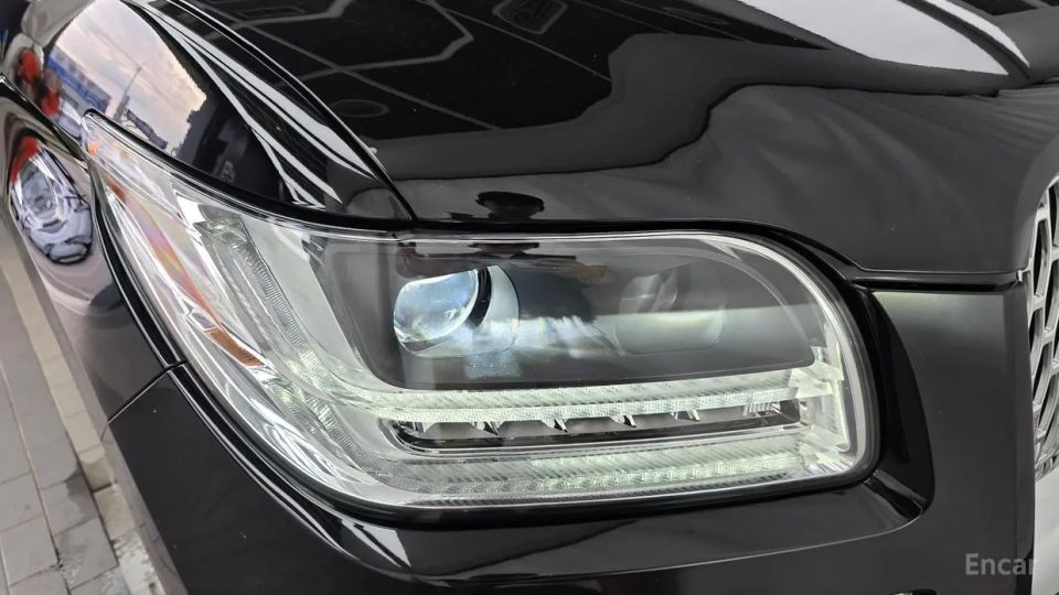 Lincoln Navigator