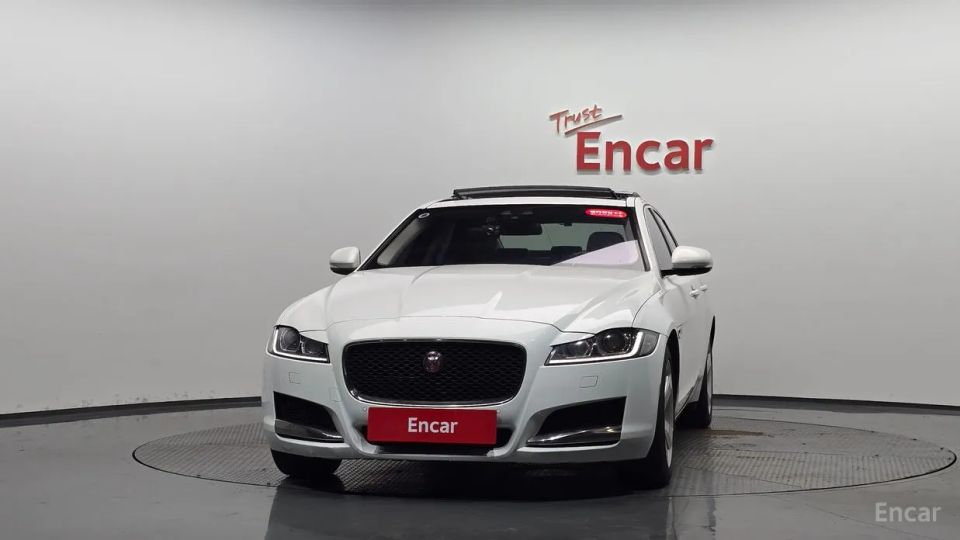 Jaguar xf