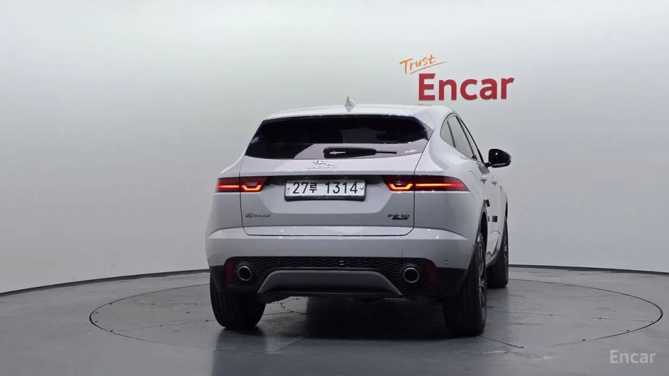 Jaguar E-PACE