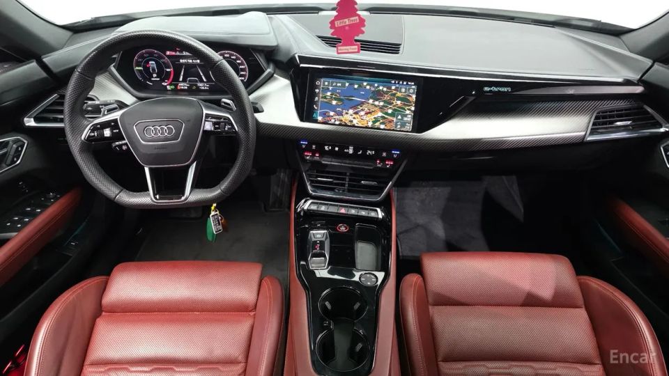 Audi E-tron GT