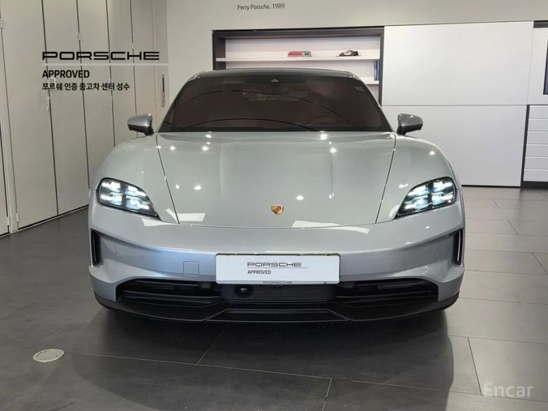Porsche Taycan
