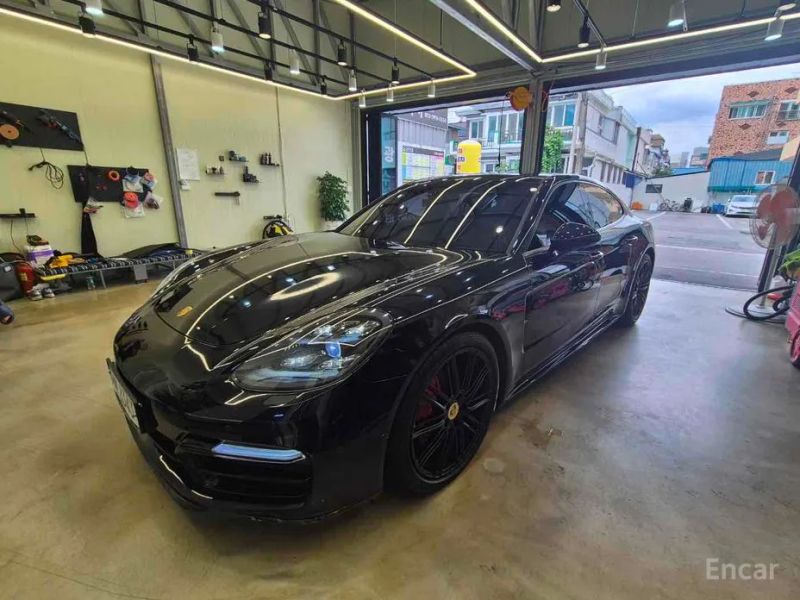 Porsche Panamera