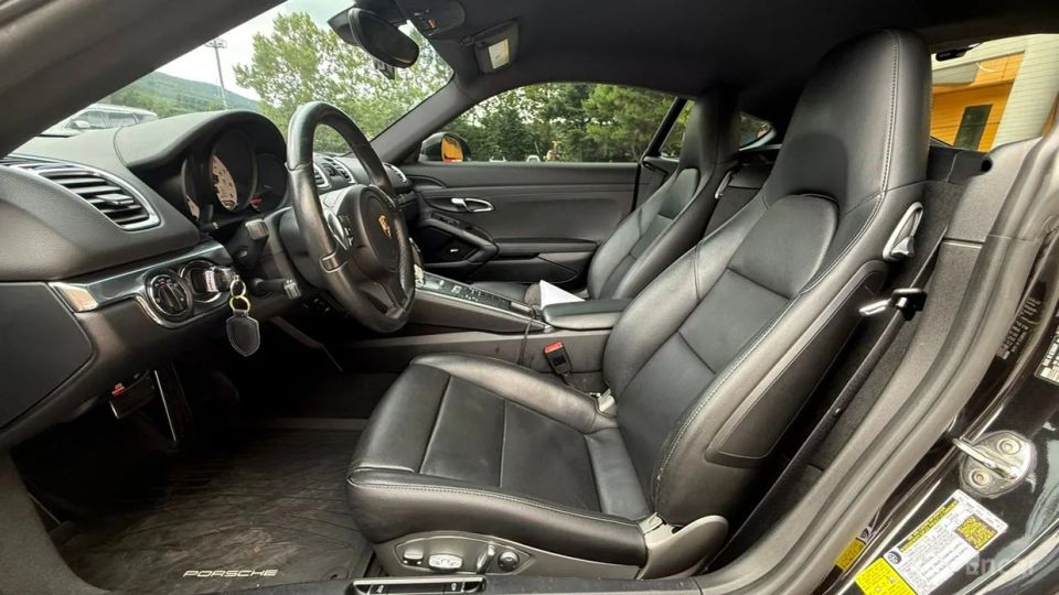 Porsche Cayman