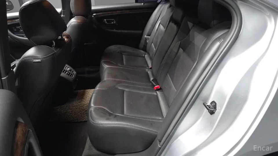 Ford Taurus