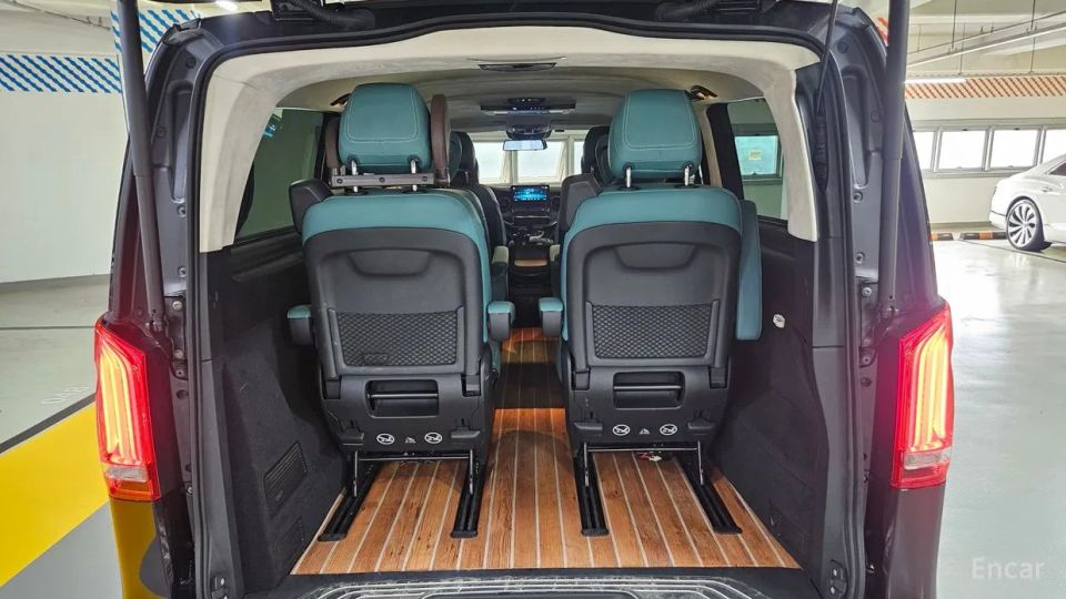 Mercedes-Benz V-Class