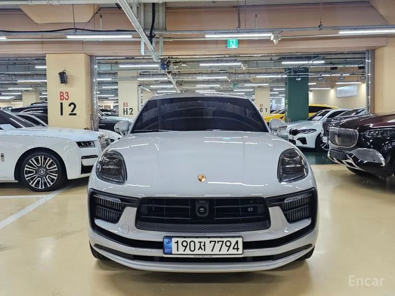 Porsche Macan