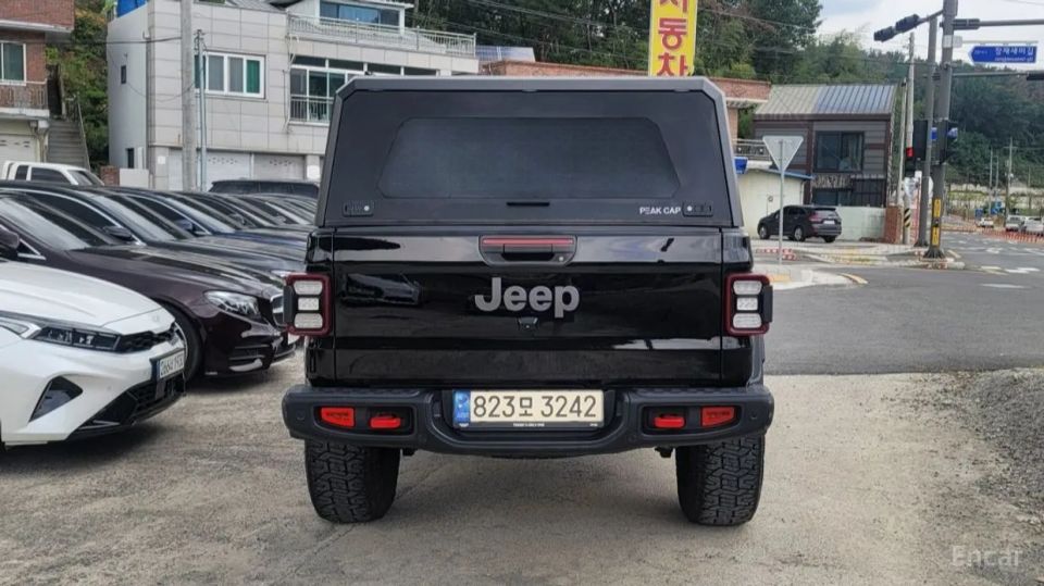 Jeep gladiator