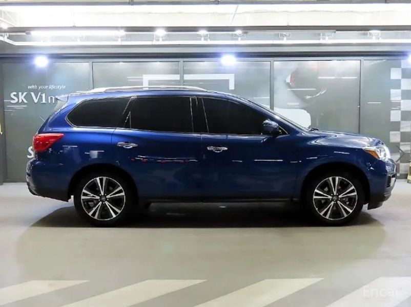 Nissan pathfinder