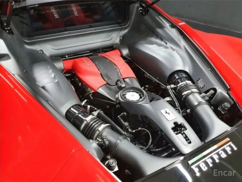 Ferrari F8