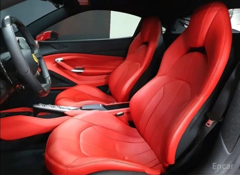 Ferrari F8