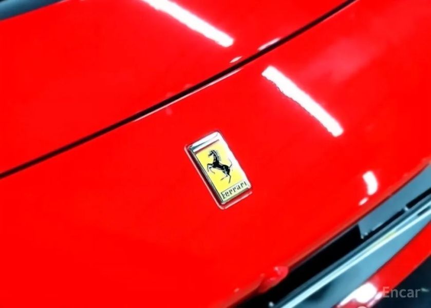 Ferrari F8