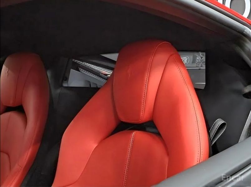Ferrari F8