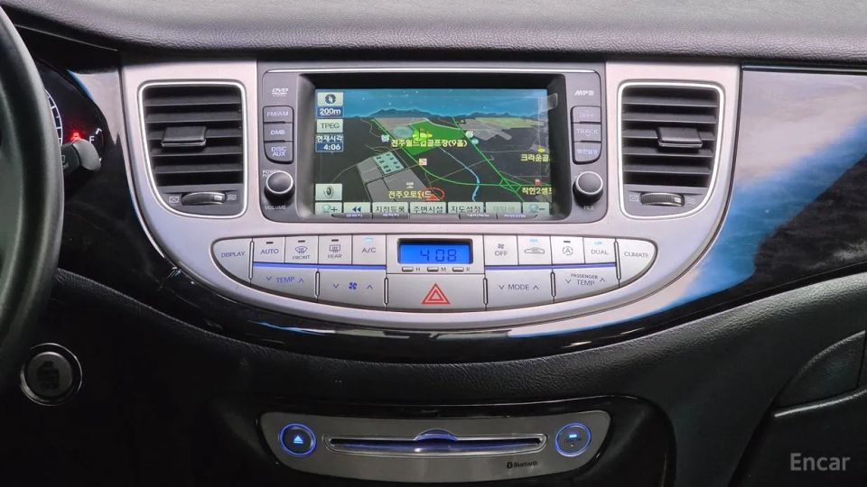 Hyundai Genesis