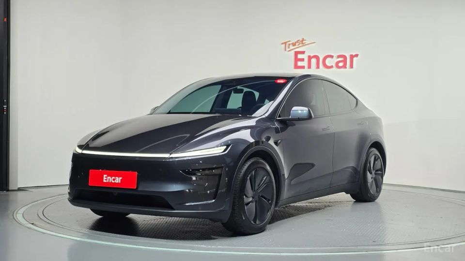 Tesla model-y