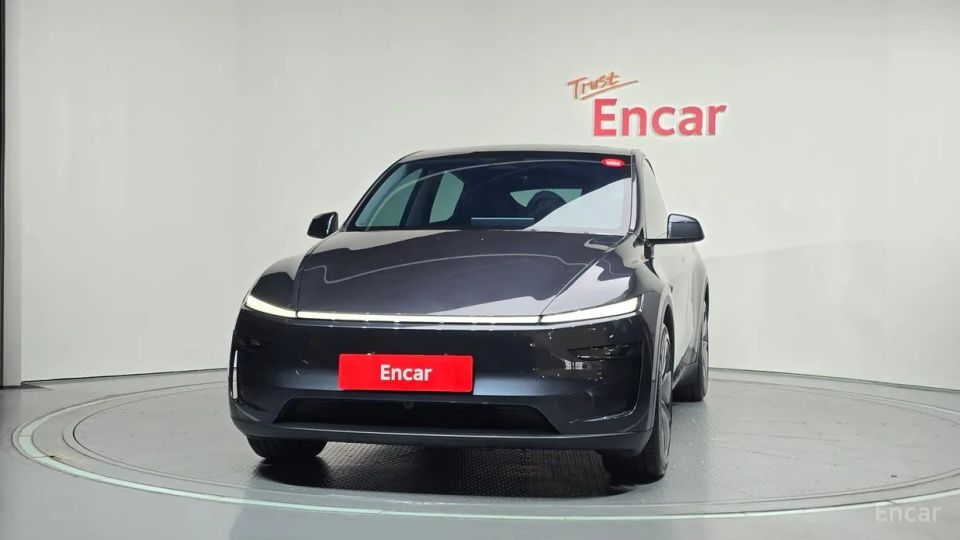 Tesla model-y