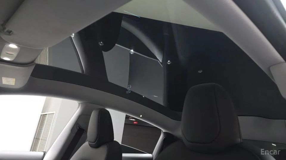 Tesla model-y