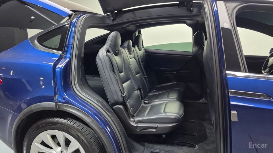 Tesla model-x
