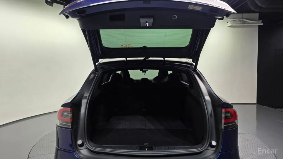 Tesla model-x