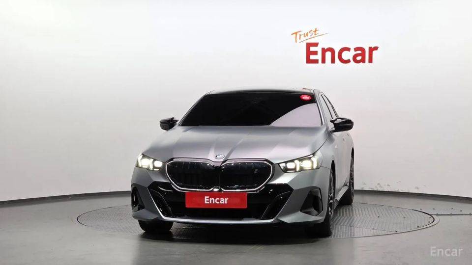 BMW i5