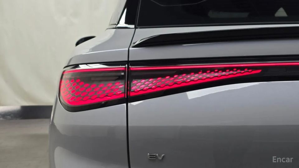 BYD Sealion 7