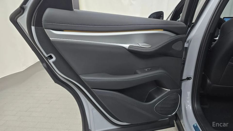 BYD Sealion 7