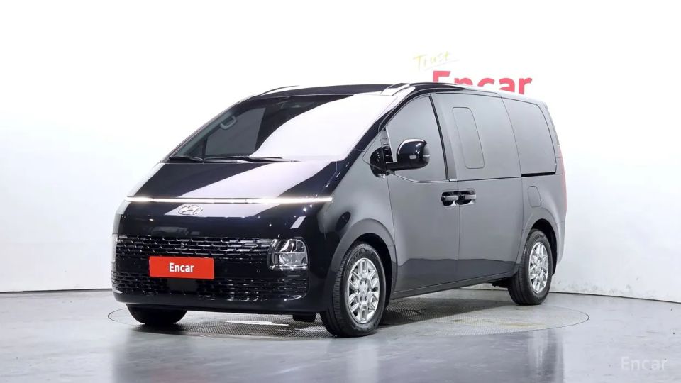 Hyundai Staria