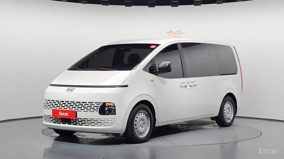Hyundai Staria