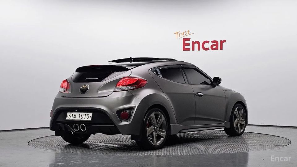 Hyundai Veloster