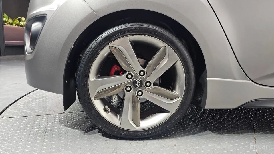 Hyundai Veloster