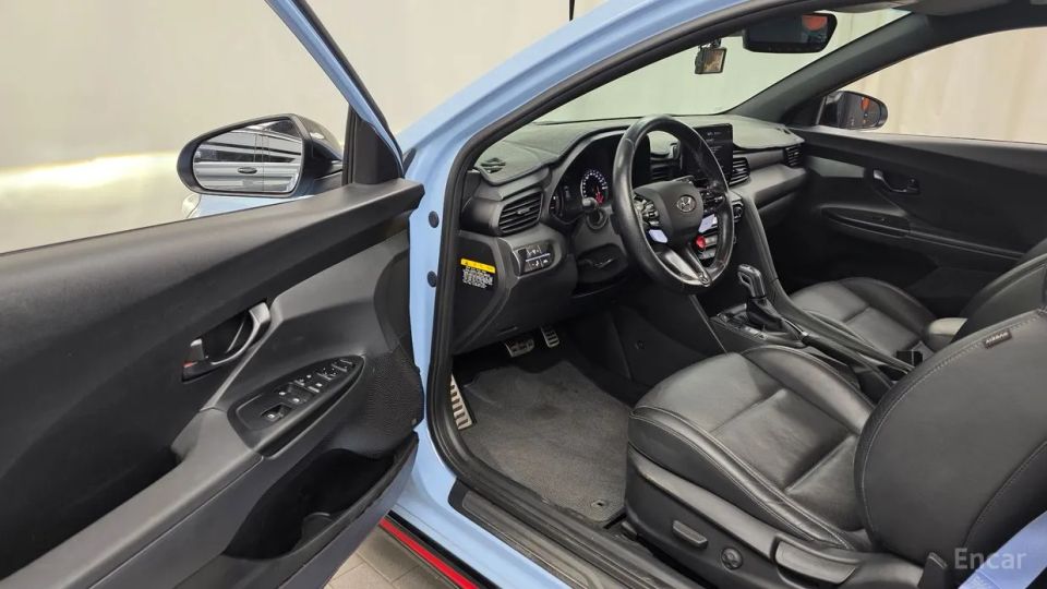 Hyundai Veloster