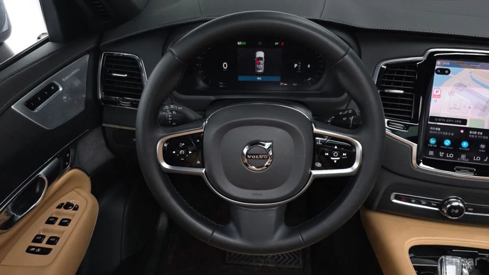 Volvo XC90