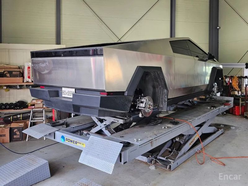 Tesla Cybertruck