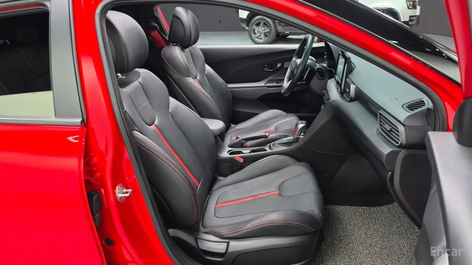 Hyundai Veloster