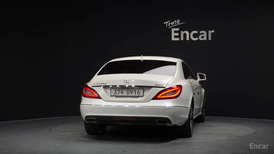 Mercedes-Benz CLS-Class
